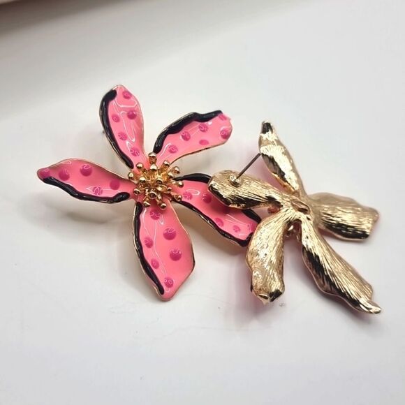 New ZARA tropical flower stud earrings - Picture 3 of 12